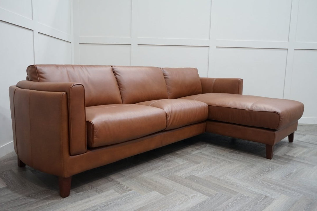 At The Helm Pacer RHF Leather Chaise Sofa, Nutmeg