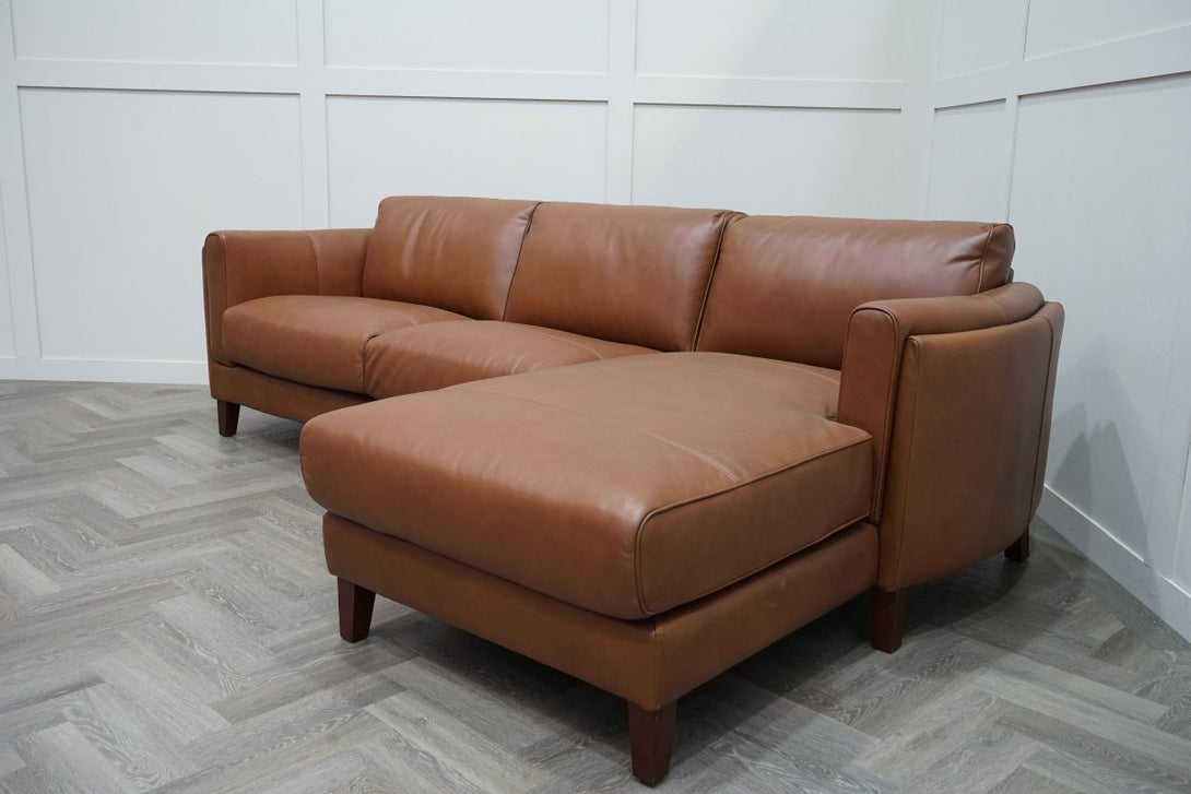 At The Helm Pacer RHF Leather Chaise Sofa, Nutmeg