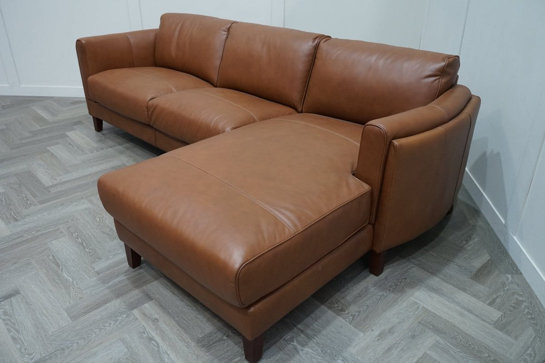 At The Helm Pacer RHF Leather Chaise Sofa, Nutmeg