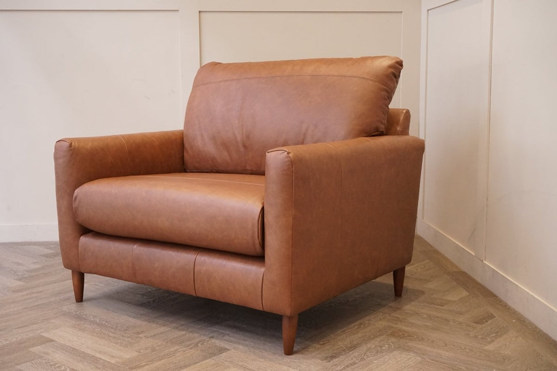 Bailey II Leather Snuggler, Vintage Toffee