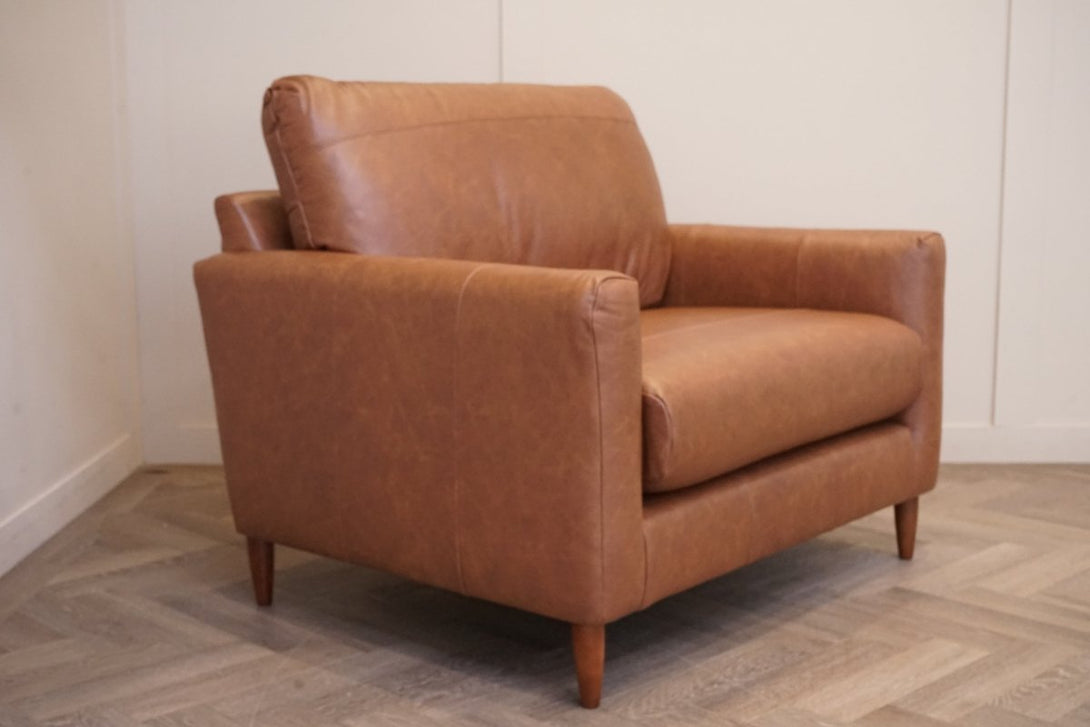 Bailey II Leather Snuggler, Vintage Toffee