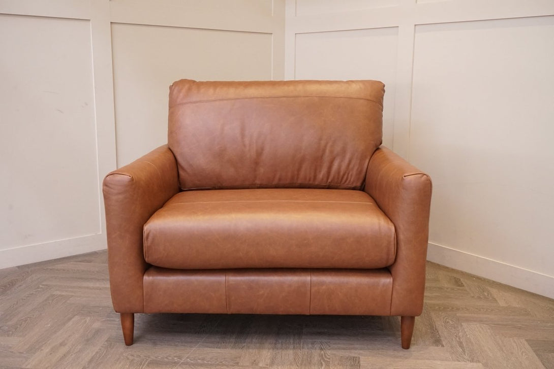 Bailey II Leather Snuggler, Vintage Toffee