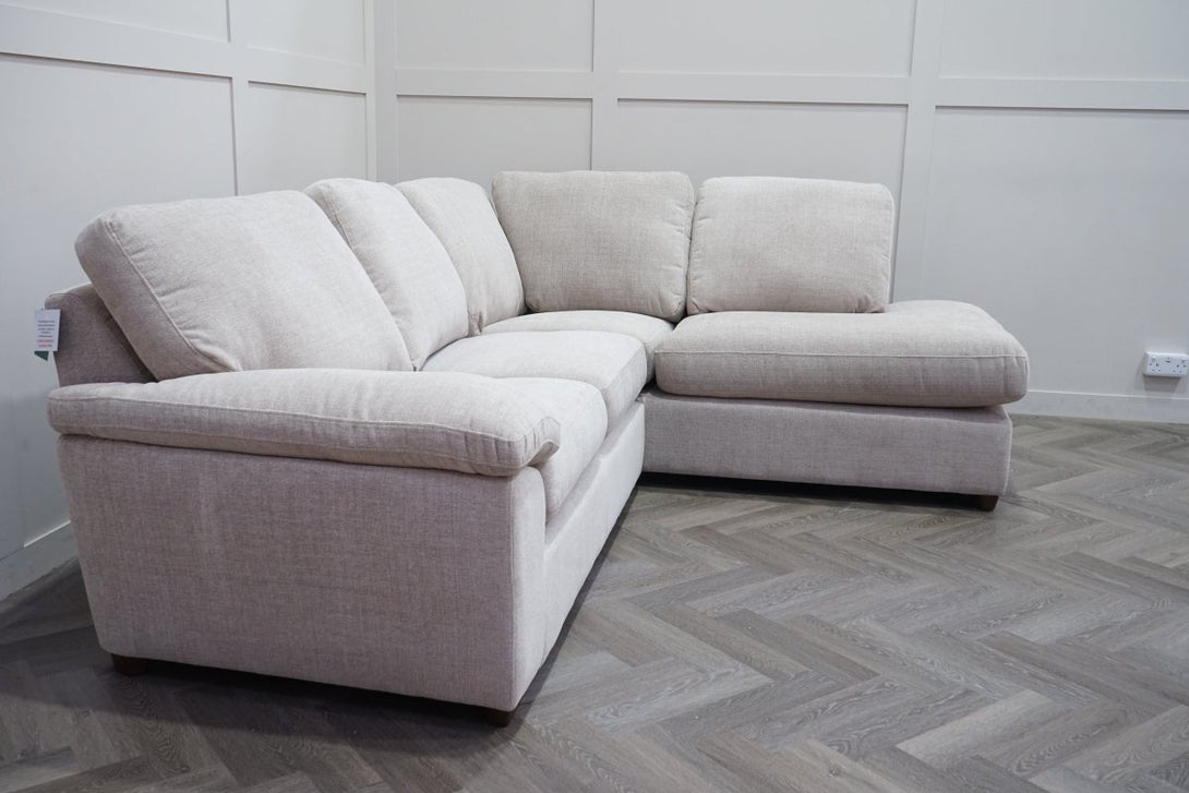 Camden RHF Corner End Chaise, Chunky Chenille Natural
