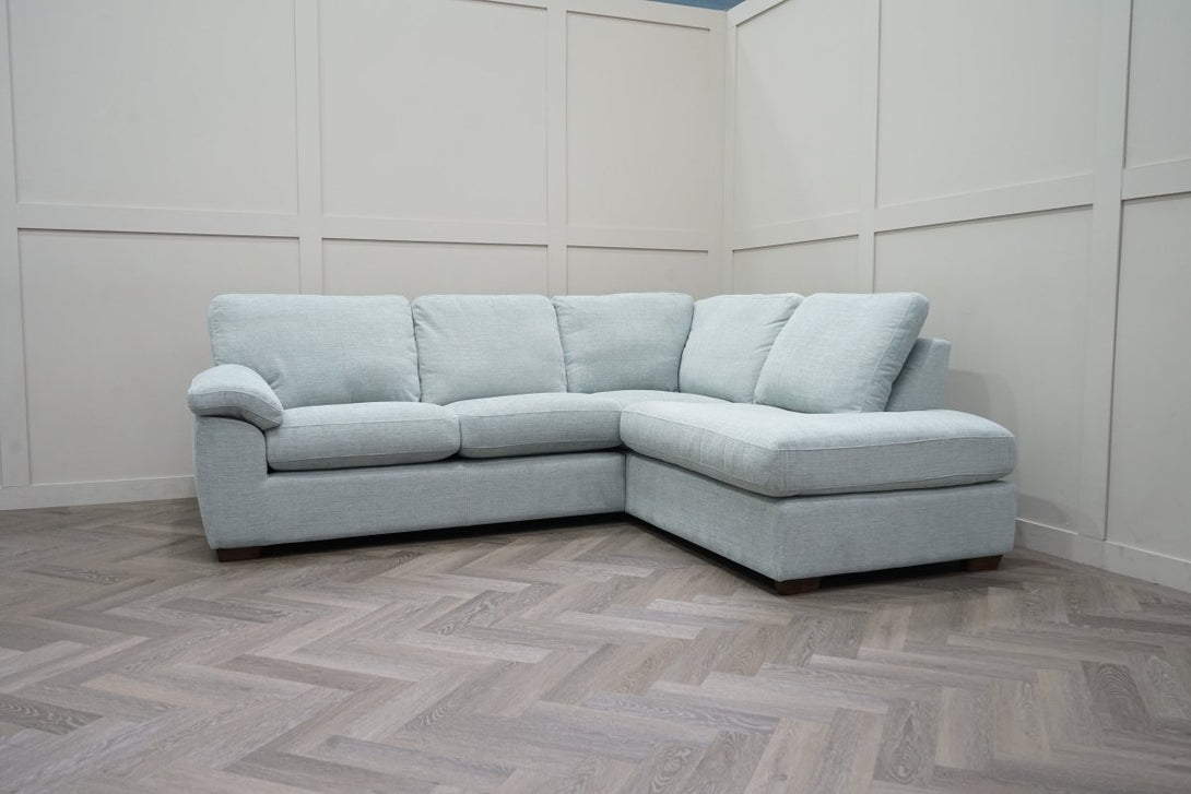 Camden RHF Corner End Chaise, Chunky Chenille Seagrass