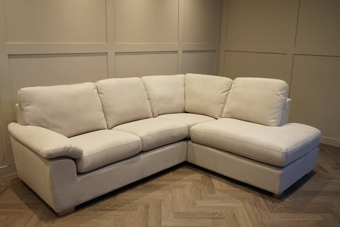 Camden RHF Corner End Chaise, Soft Weave Clay