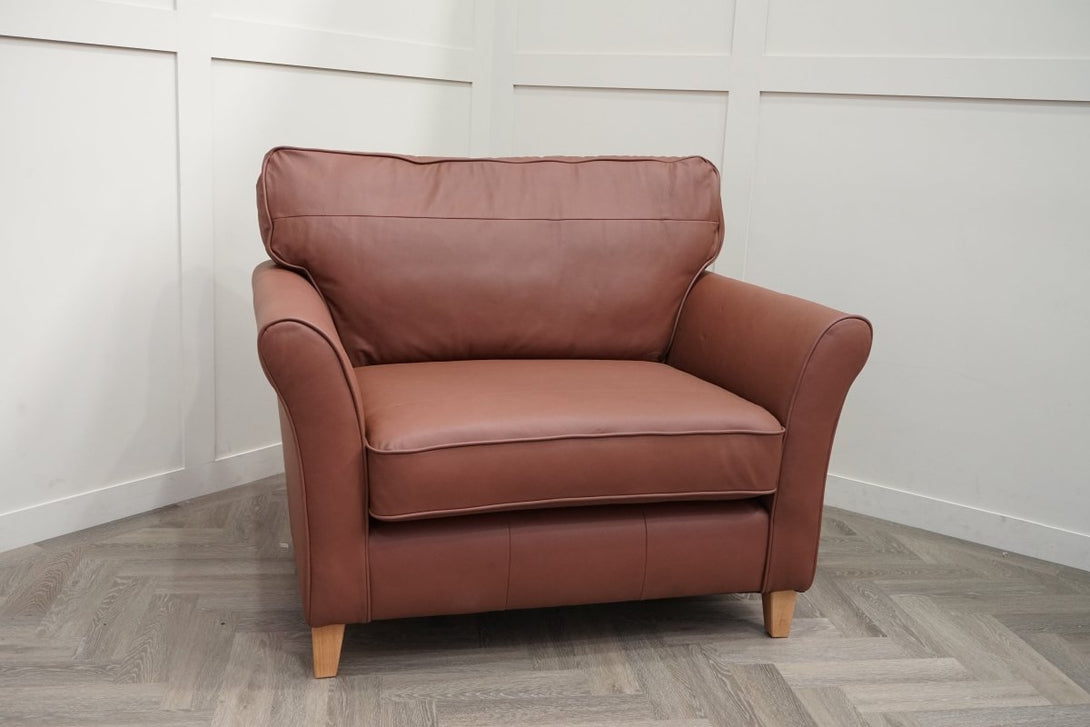 Charlotte II Leather Snuggler, Matt Chestnut