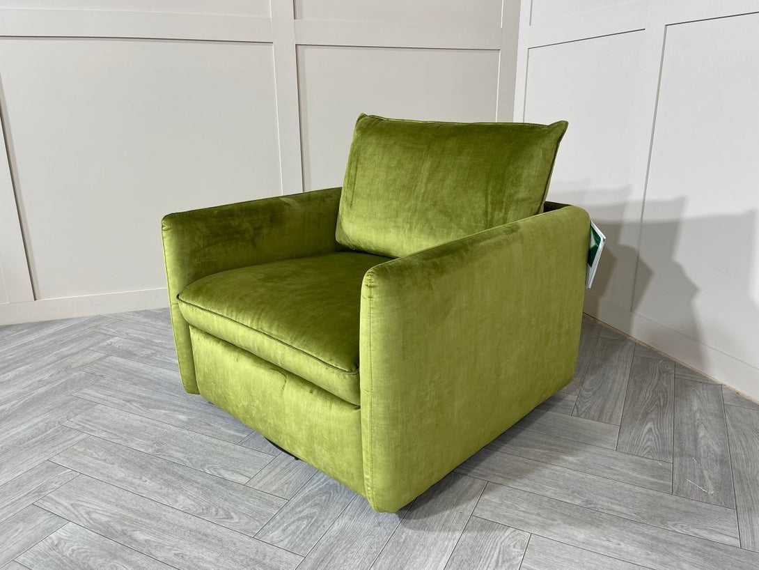 Dar Swivel Chair, Velvet Fresco