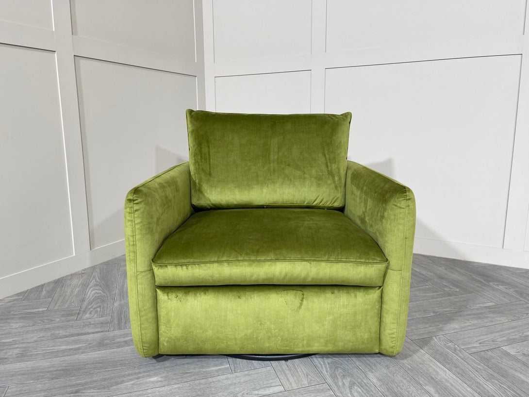 Dar Swivel Chair, Velvet Fresco