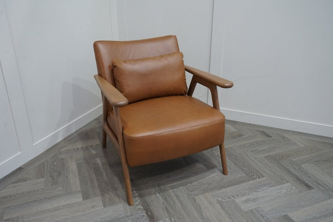 Hendricks Leather Armchair, Dark Leg, Premium Caramel