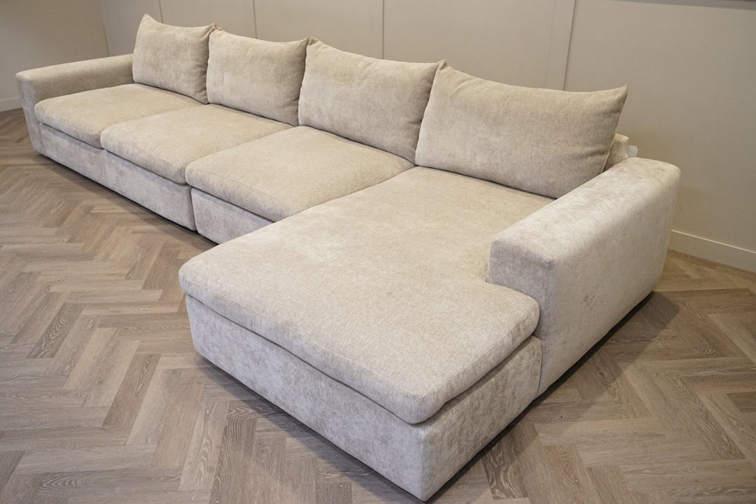 Longpoint – Penthouse Large RHF Corner Chaise Sofa, Watson Mink