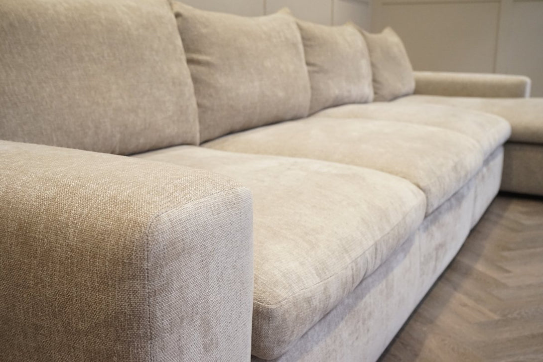 Longpoint – Penthouse Large RHF Corner Chaise Sofa, Watson Mink