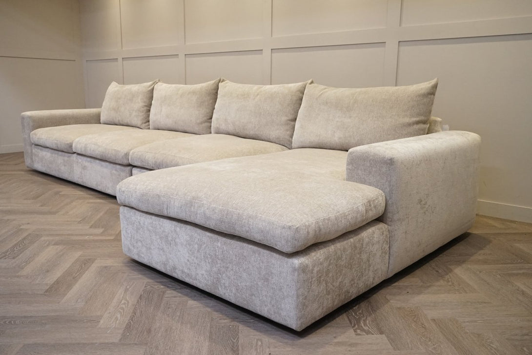 Longpoint – Penthouse Large RHF Corner Chaise Sofa, Watson Mink