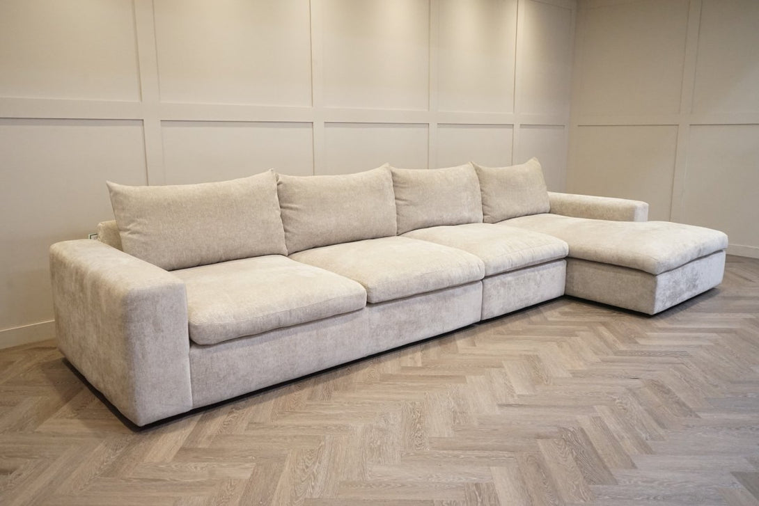 Longpoint – Penthouse Large RHF Corner Chaise Sofa, Watson Mink