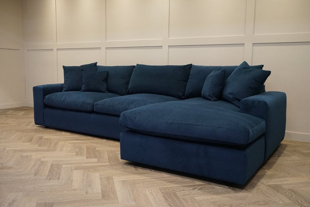 Longpoint – Penthouse RHF Corner Sofa, Velvet Indigo