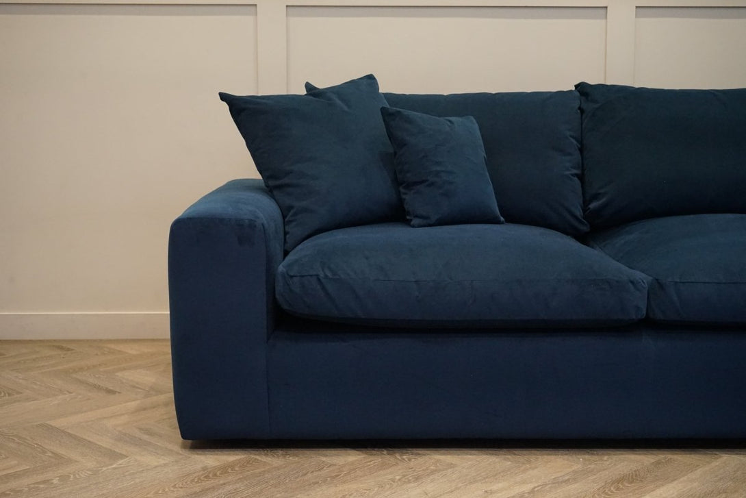 Longpoint – Penthouse RHF Corner Sofa, Velvet Indigo