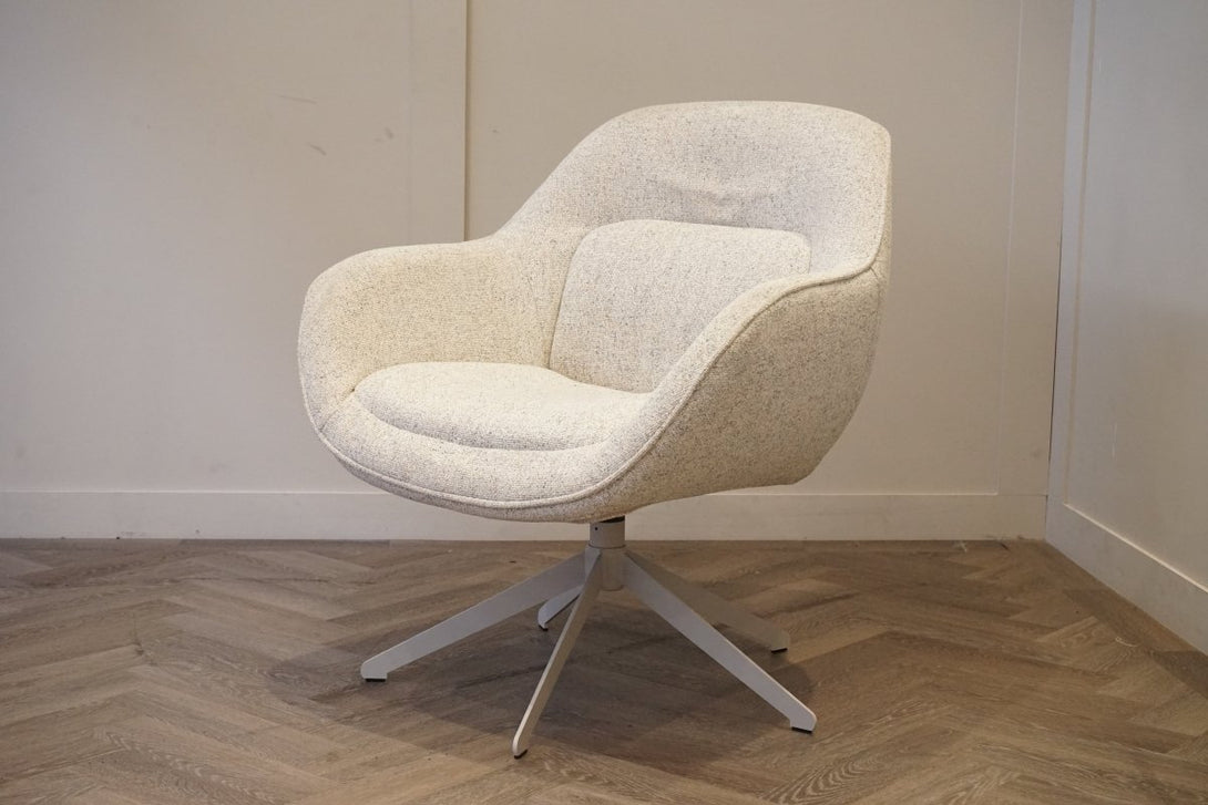 Lynn Swivel Chair, Natural Fleck Weave