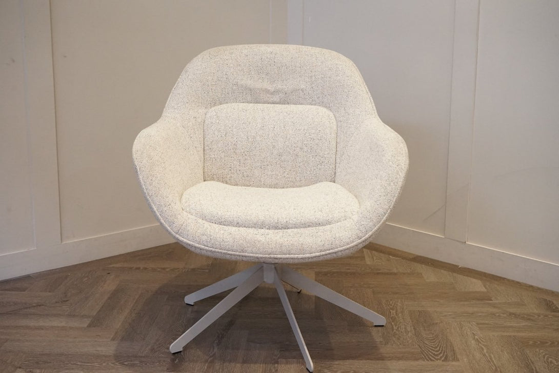 Lynn Swivel Chair, Natural Fleck Weave