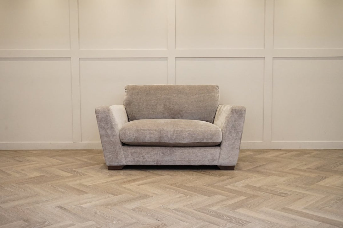 Metro Snuggler Chair, Derwent Truffle