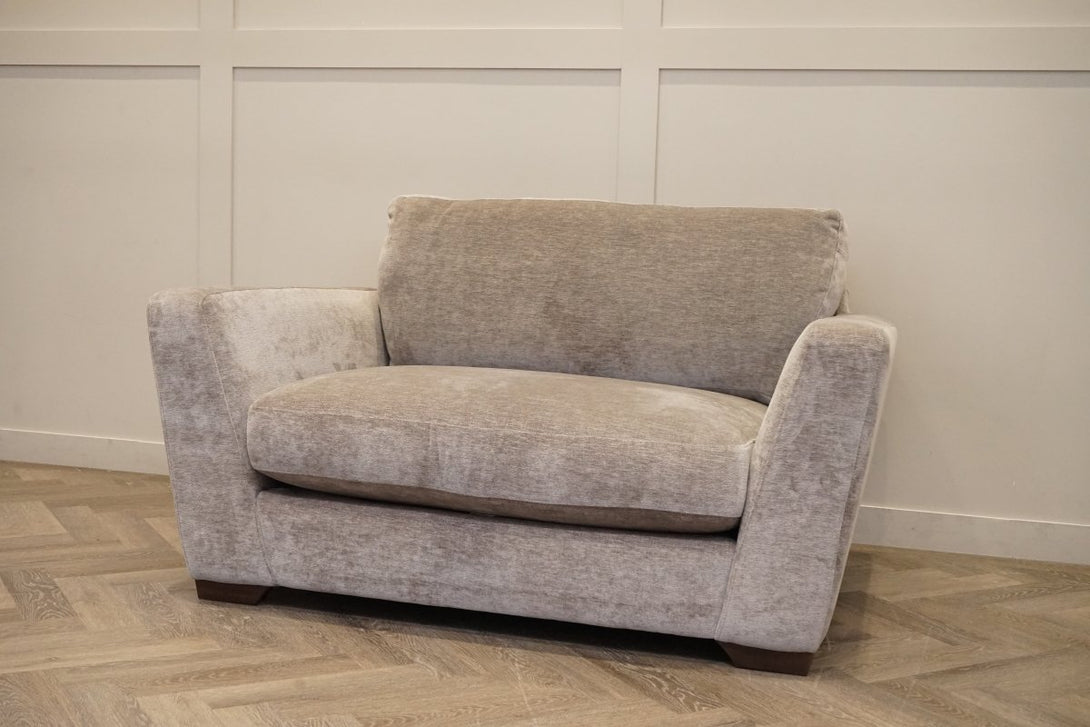 Metro Snuggler Chair, Derwent Truffle