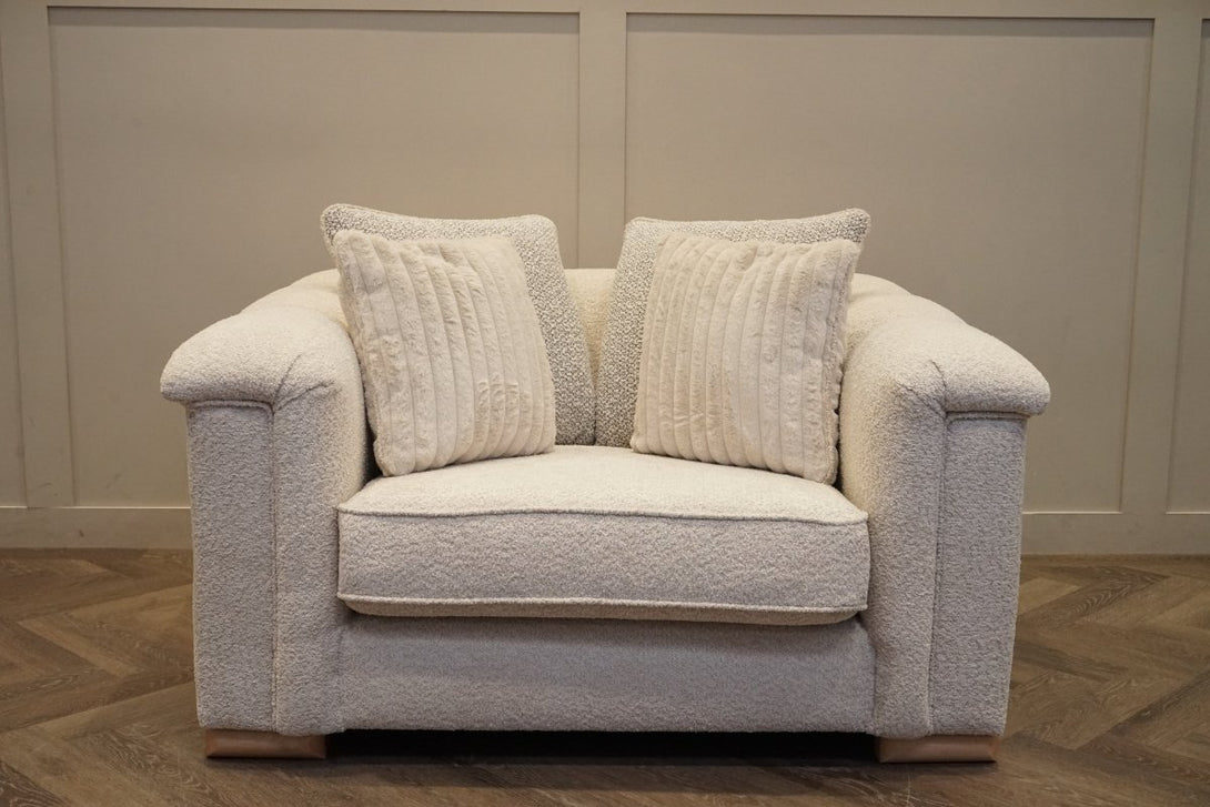 Regency Snuggle Chair, Soft Bouclé Natural