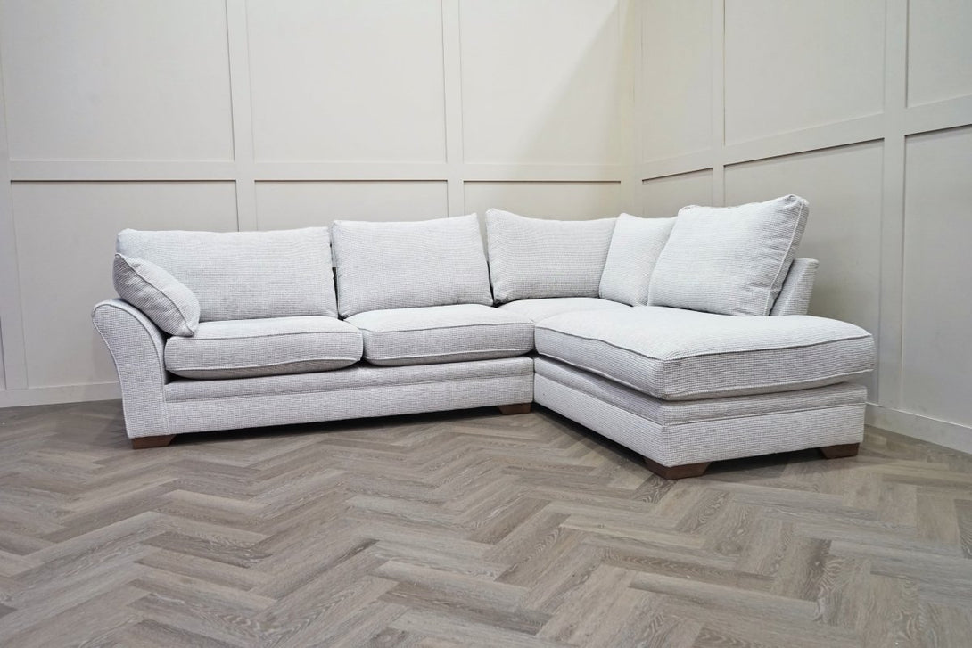 Sadler RHF Corner Sofa, Padstow Sand
