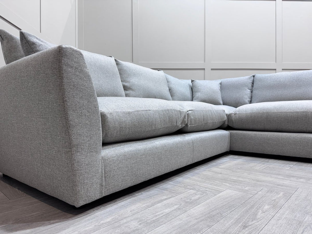 Seattle RHF Corner Sofa, Bentory Silver