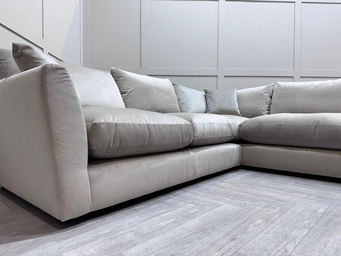 Seattle RHF Corner Sofa, Lumino Platinum