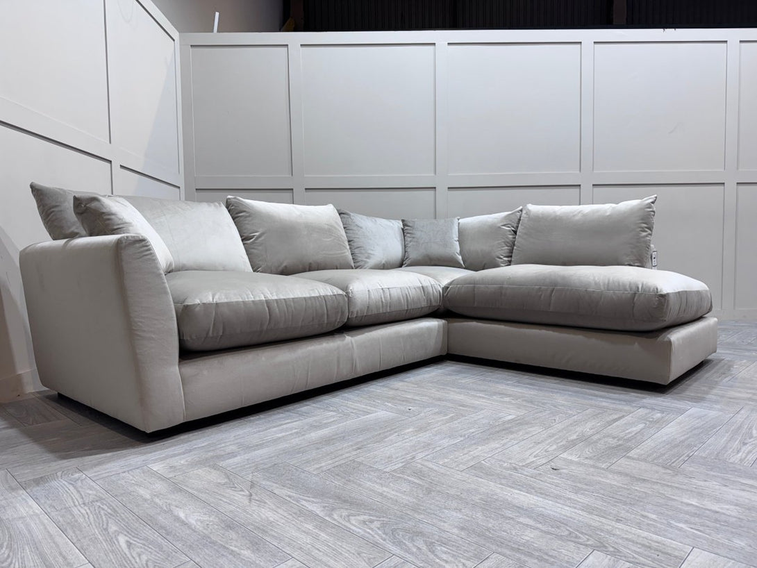 Seattle RHF Corner Sofa, Lumino Platinum