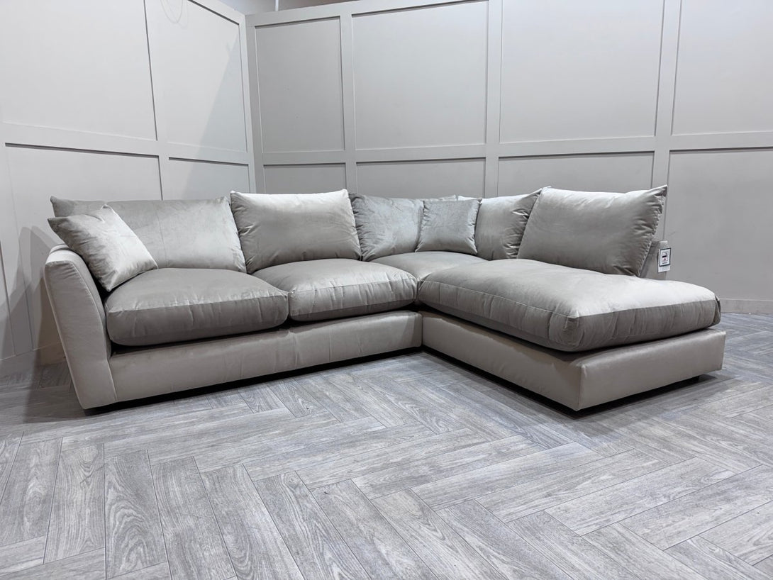 Seattle RHF Corner Sofa, Lumino Platinum