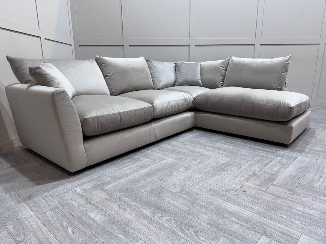 Seattle RHF Corner Sofa, Lumino Platinum