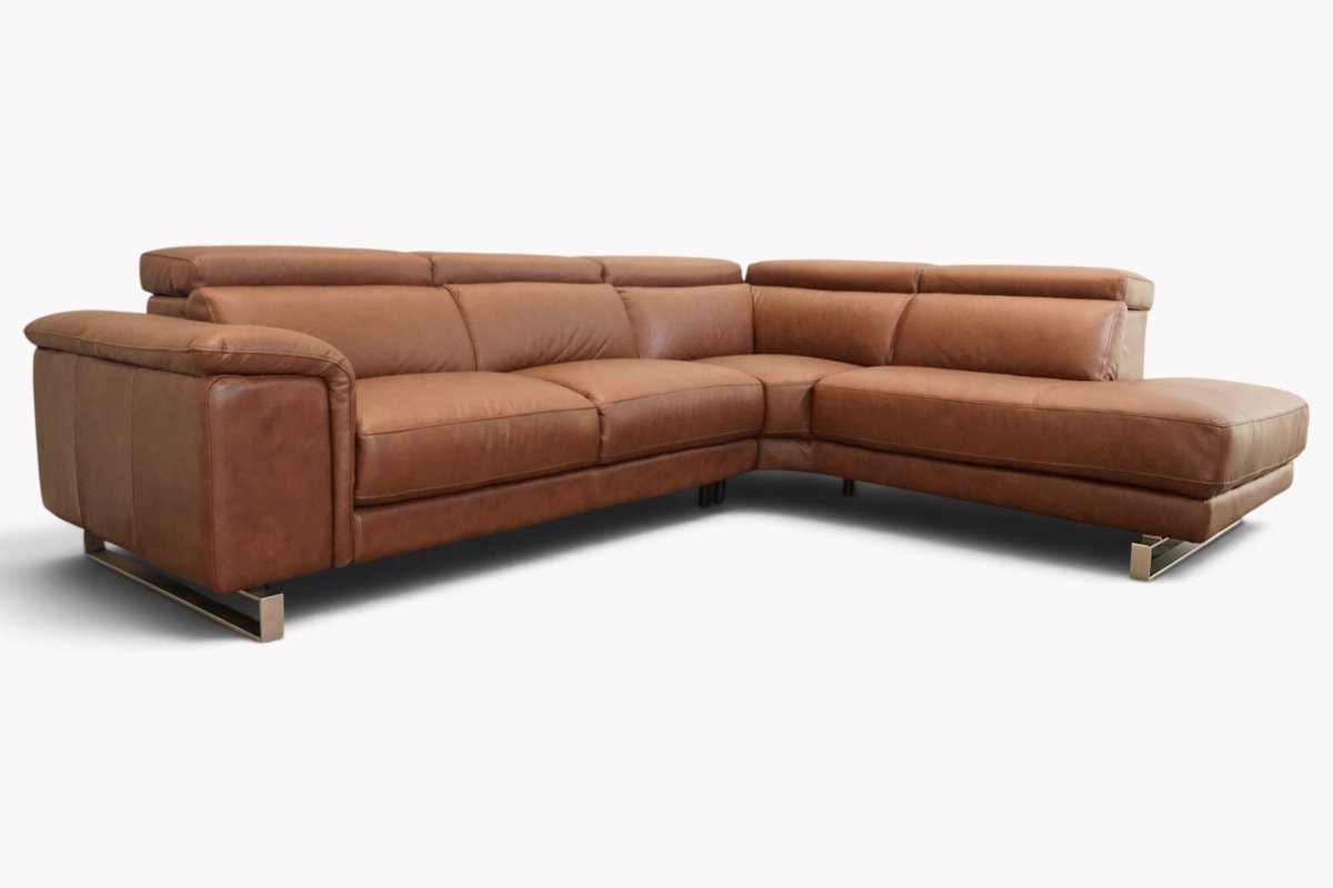 Viserba 3 Corner 2 Sofa with Right Hand Facing Chaise & Manual Head Tilt, Girasole Brown